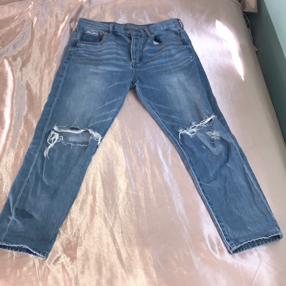 American Eagle Mom Jeans SZ 8 Short